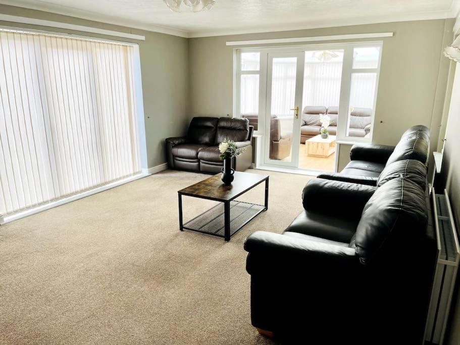 5-Bedroom Cottage In Healing, Grimsby Buitenkant foto