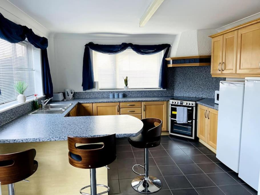5-Bedroom Cottage In Healing, Grimsby Buitenkant foto
