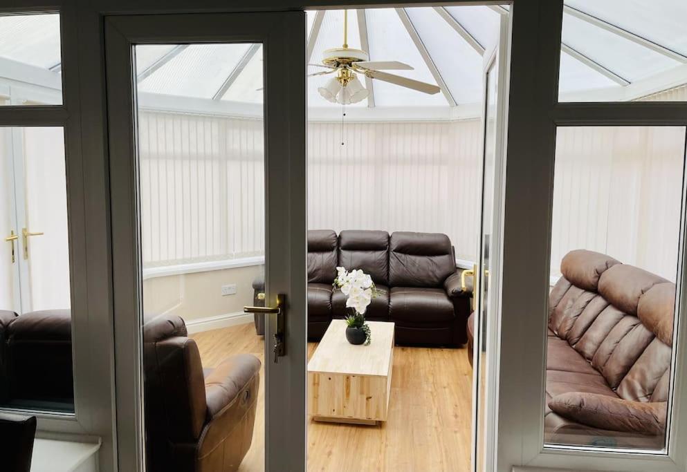 5-Bedroom Cottage In Healing, Grimsby Buitenkant foto