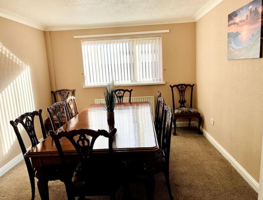 5-Bedroom Cottage In Healing, Grimsby Buitenkant foto